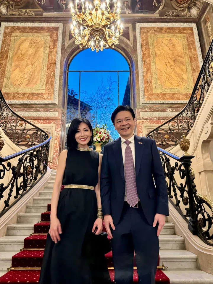 欧菁仙在巴黎遇见新加坡总理黄循财
