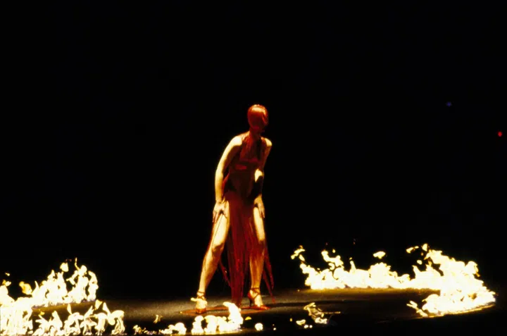 Model walks Alexander McQueens's Fall 1998 RTW (pret a porter) Runway collection *** Local Caption ***