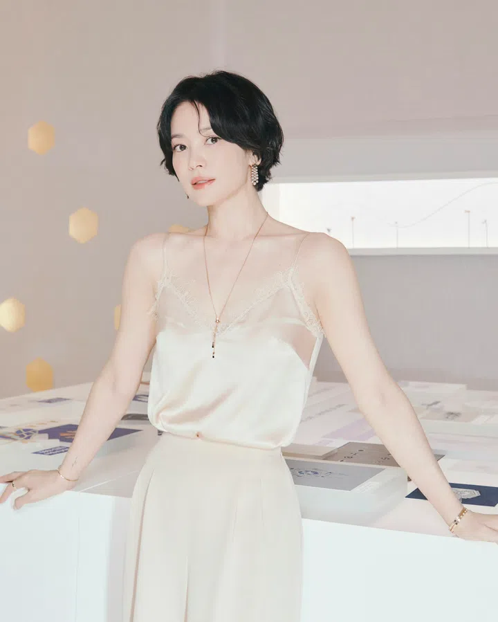 宋慧乔出席Chaumet在首尔的Bee de Chaumet快闪开幕活动