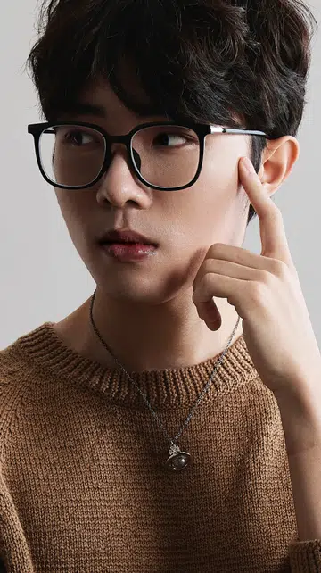 Tea By The Tree 树下喝茶 Louis Koh