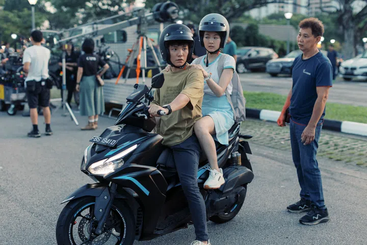 电影《我们不是陌生人》剧照