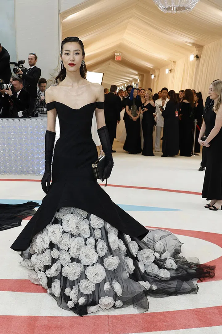 NEW YORK, NEW YORK - MAY 01: Liu Wen attends The 2023 Met Gala Celebrating "Karl Lagerfeld: A Line Of Beauty" at The Metropolitan Museum of Art on May 01, 2023 in New York City. (Photo by Mike Coppola/Getty Images)