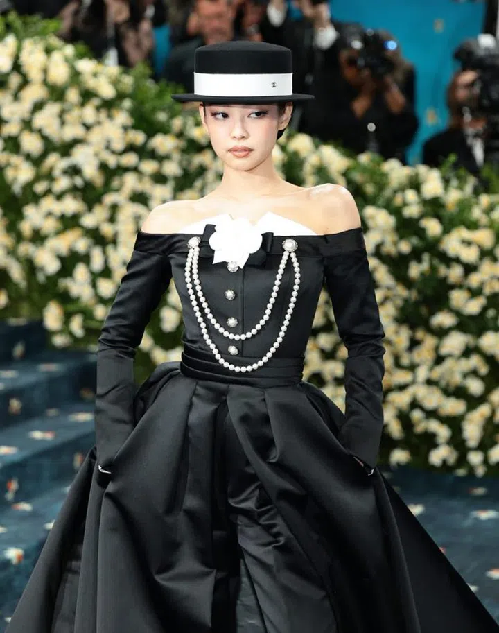 Jennie 图: Met Museum/Vogue/Getty Images