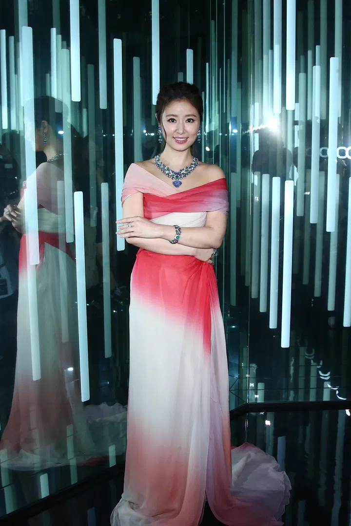 林心如近年以制作人身份积极发展幕后事业。