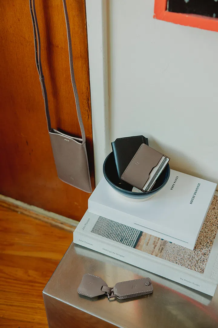 LOJEL lloj Phone Sling 手机袋