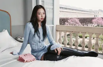 chanel_fall-winter-2025-26-pre-collection Jennie