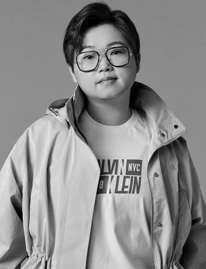 Calvin Klein 上衣$89，外套 $389（图：《女友》拍摄）