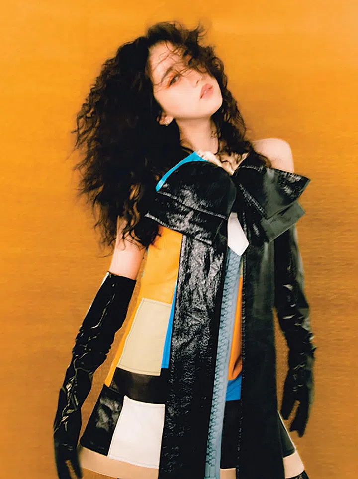 ELEANOR LEE 李凯馨