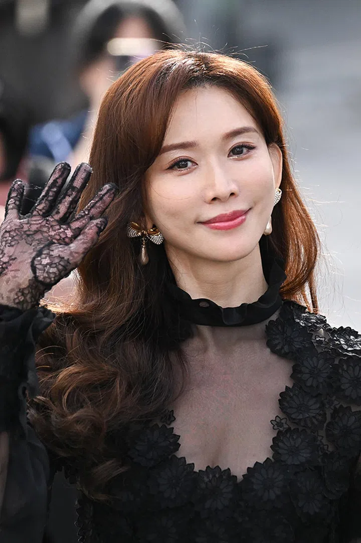PARIS, FRANCE - MARCH 09: (EDITORIAL USE ONLY - For Non-Editorial use please seek approval from Fashion House) Lin Chi-ling attends the Valentino Womenswear Fall/Winter 2025-2026 show as part of Paris Fashion Week on March 09, 2025 in Paris, France. (Photo by Stephane Cardinale - Corbis/Corbis via Getty Images)