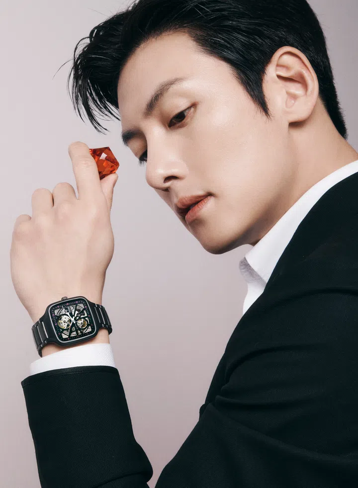 Rado True Square Open Heart x Ji Chang-wook腕表