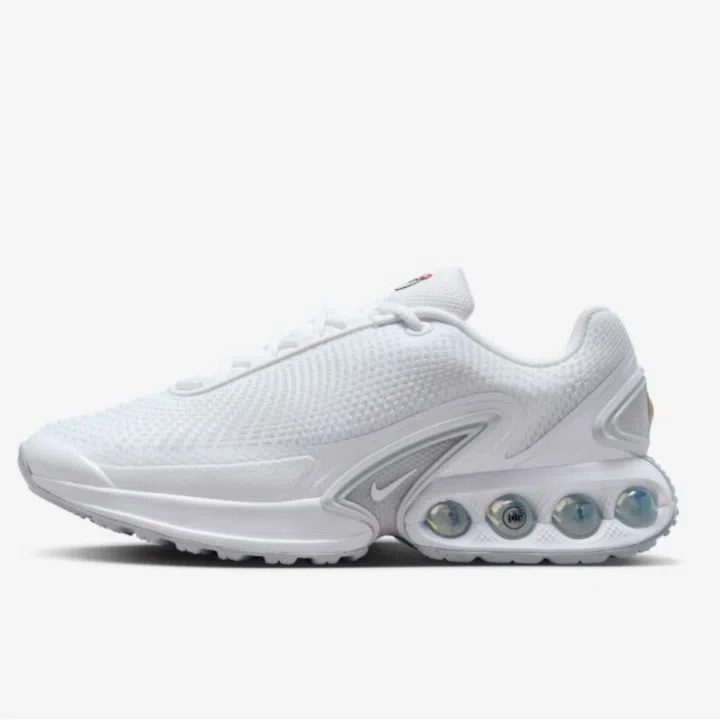 NIKE Air Max Dn运动鞋