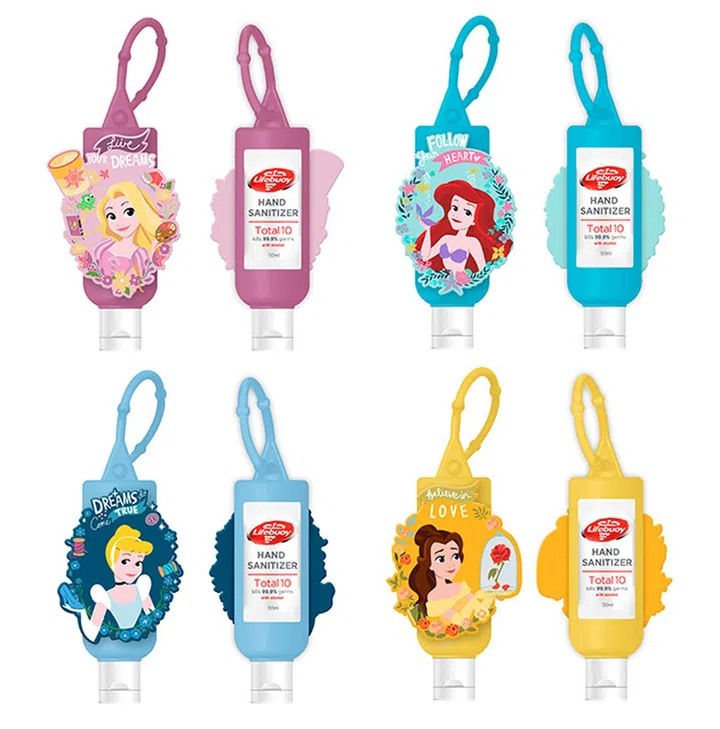 疫情期间最重要的就是保持卫生。抗菌品牌Lifebuoy特别推出了以迪士尼公主和维尼小熊为设计的八款搓手液，挂在包包上方便随时使用，可爱的设计也会不自觉地多用几遍！