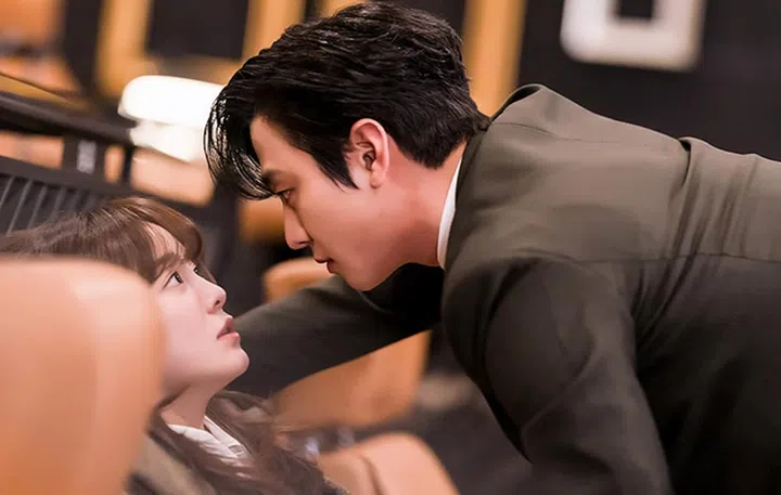 插图：《社内相亲》