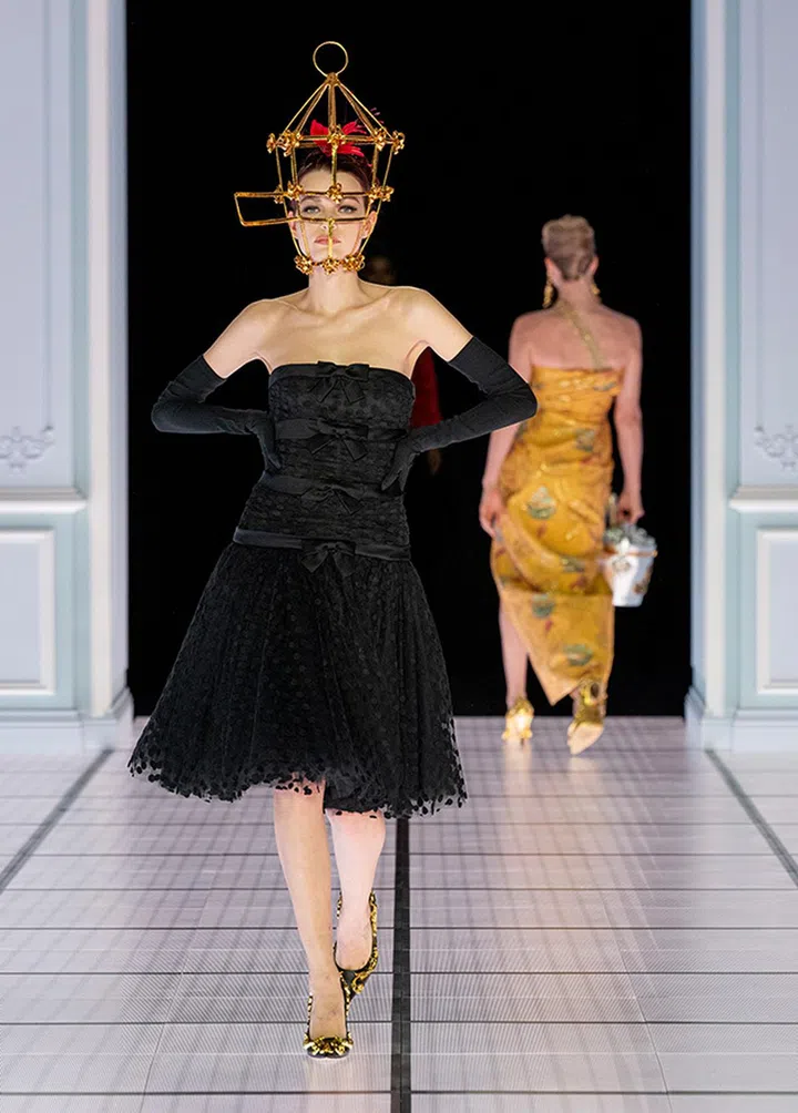 MOSCHINO A.W 22 (19)