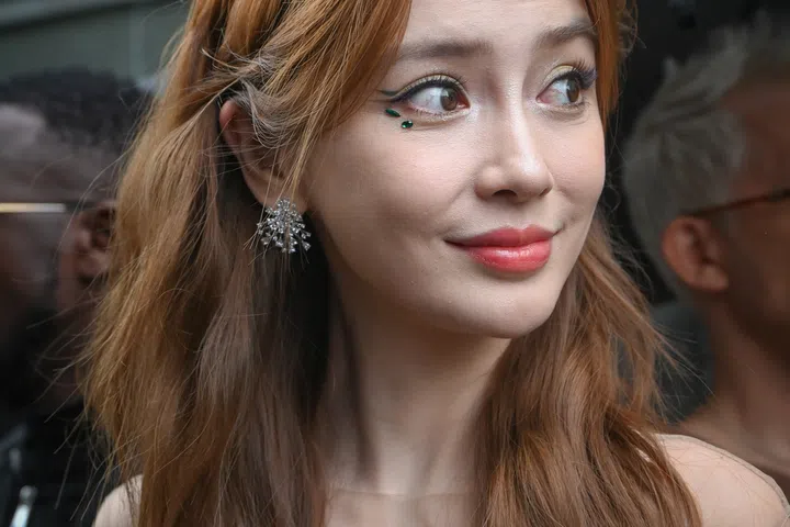 Défilé Haute Couture Automne-Hiver 2025/2026 de Iris Van Herpen. Angelababy.



446737 2025-07-07  Paris France, Credit:Anne Goldstein / Starface / Avalon