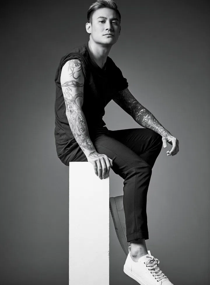 Q: 是不是很享受痛苦的人？A: 完全不是！别看我纹身很多，其实我很怕痛。