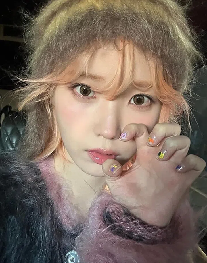 IU 李知恩