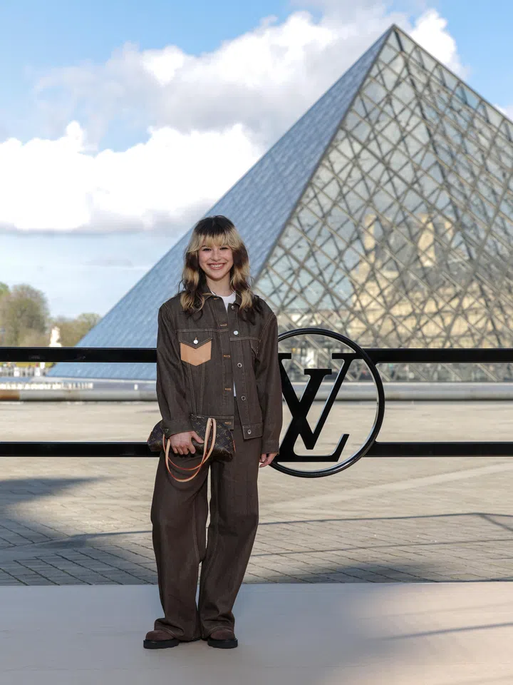 Alysa Liu出席Louis Vuitton 2026年秋冬大秀