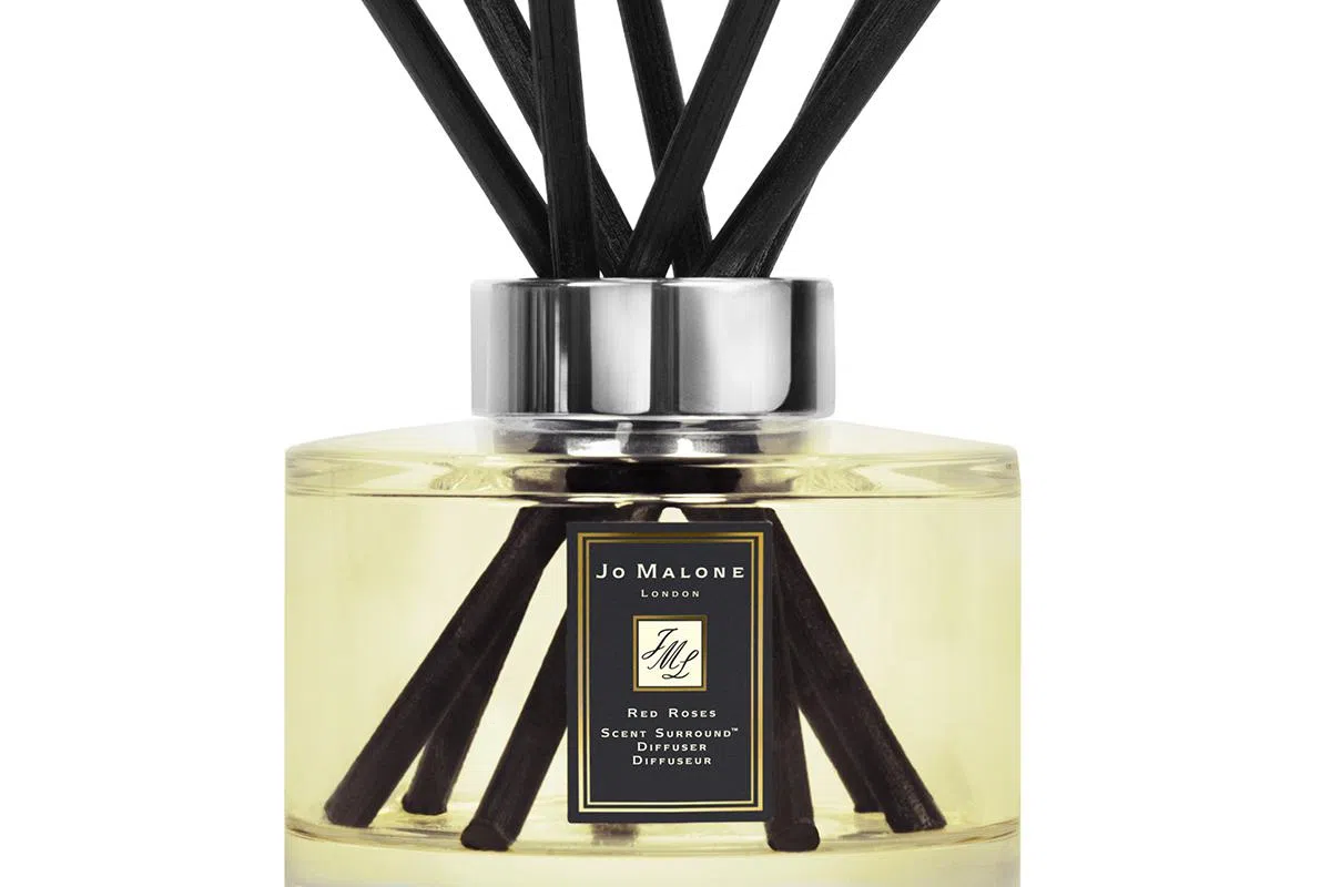 Angelababy亲手挑选大会香薰Red Roses Scent Surround