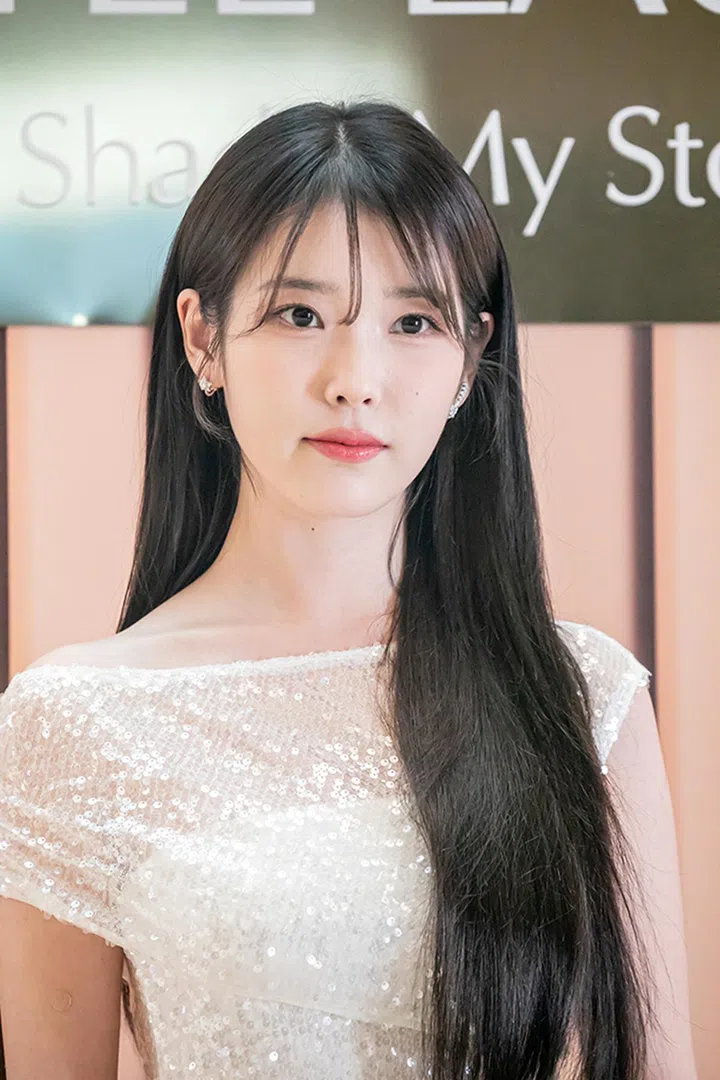 IU 李知恩