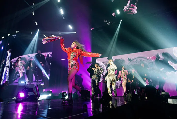 韩国女团2NE1