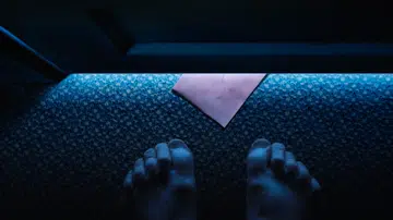 面对前任纠缠、威胁与精神勒索，该如何自保？