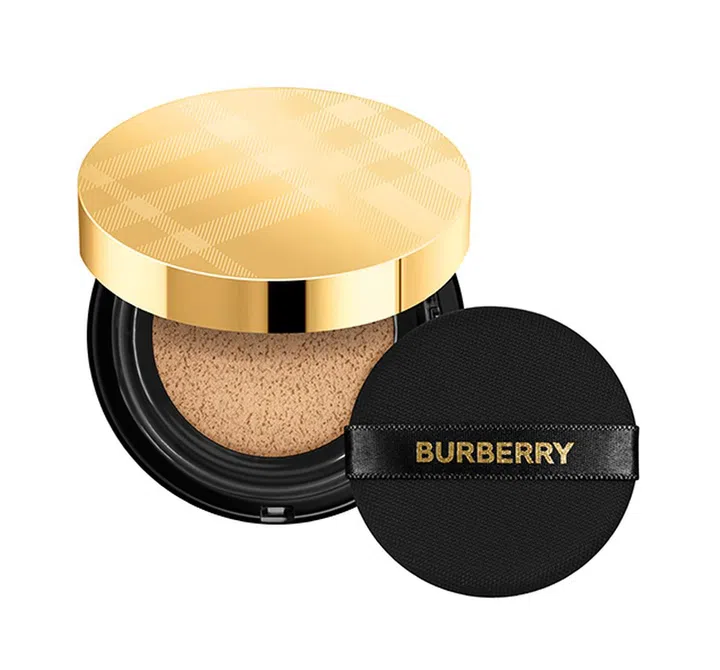 Burberry Beauty matte glow foundation气垫粉底
