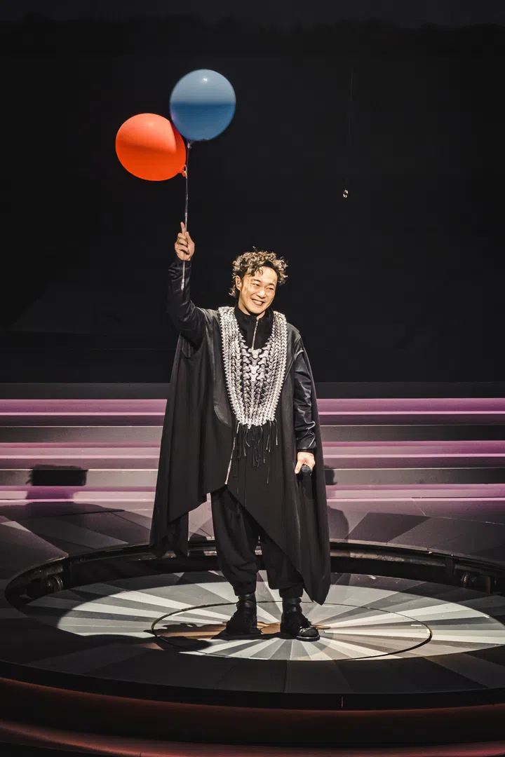 陈奕迅在杭州站巡演之后确诊焦虑症。