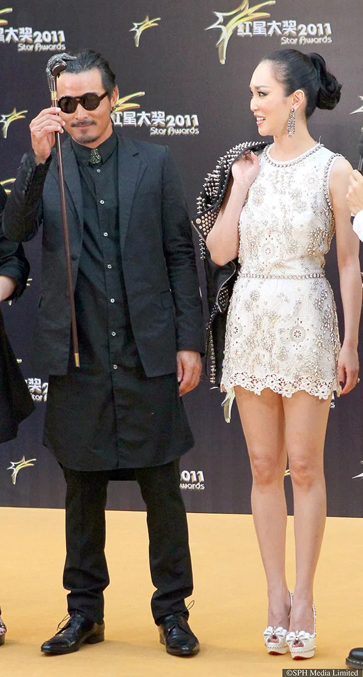 To take pictures of local and overseas stars on the red carpet, as well as during the awards ceremony of MediaCorp's 2011 Star Awards.