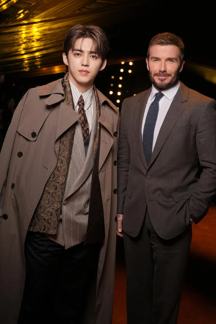 崔胜澈（S.Coups）与David Beckham