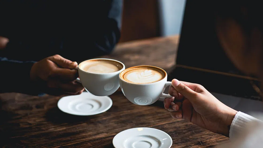 伴侣间的亲密感是怎么消失的。