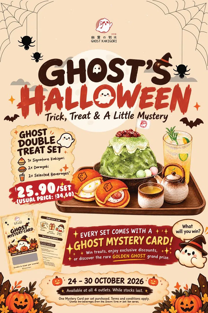 新加坡 Ghost Kakigori 2026万圣节限定 Ghost Double Treat Set 双人甜点套餐宣传海报。木质托盘上摆放一份绿色抹茶日式刨冰，顶部搭配鲜奶油、红豆及小幽灵旗帜，旁边还有两份夹着奶油馅料的铜锣烧、热茶及水果饮品。海报以南瓜、蜘蛛网、蝙蝠及可爱幽灵插画点缀，并介绍售价$25.90的限定套餐及 Ghost Mystery Card 神秘刮刮卡活动。