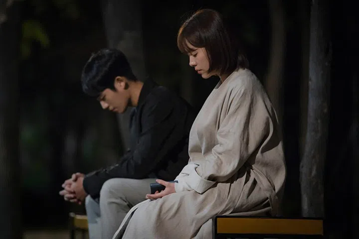 One Spring Night 韩剧《春夜》剧照