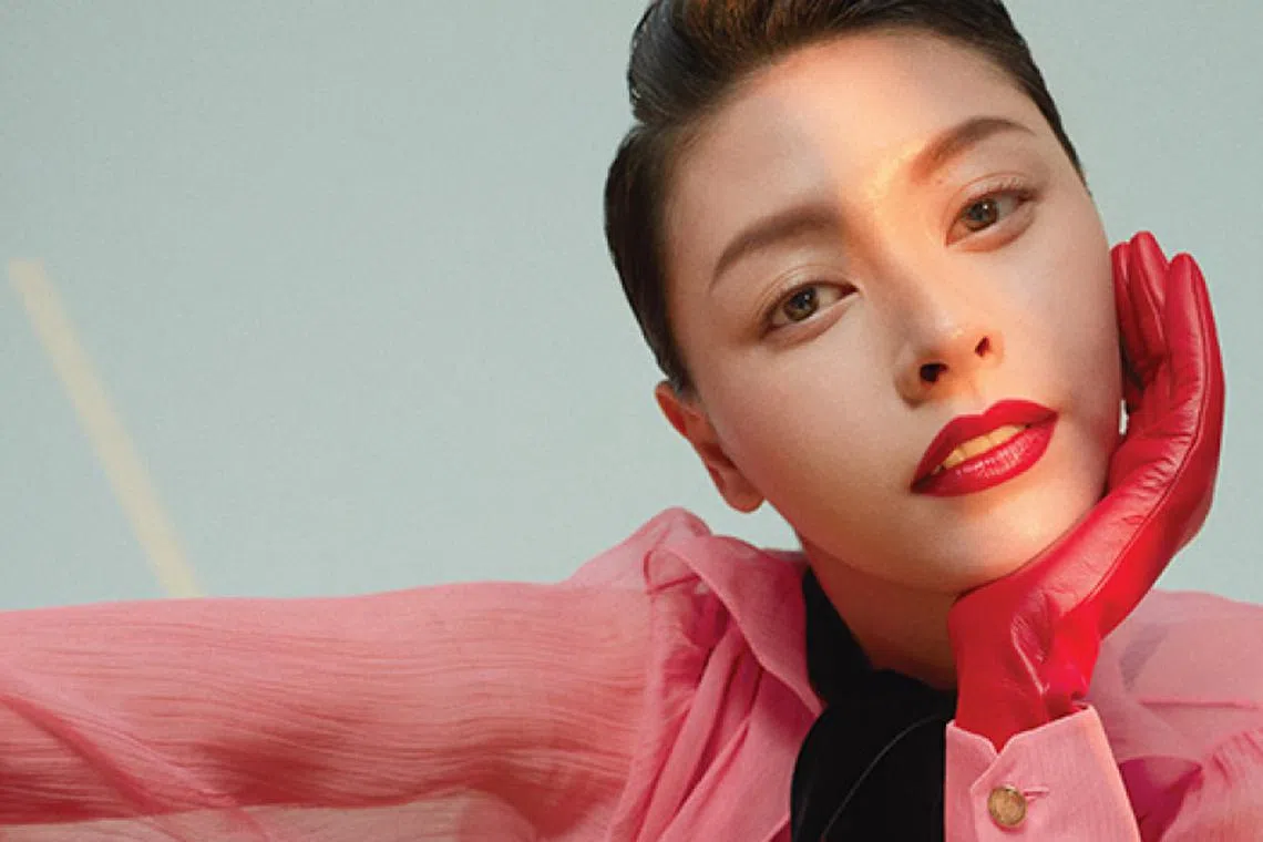 何盈莹想尽情跳DISCO? - NUYOU SINGAPORE《女友》 - 最时尚中文杂志| NUYOU Singapore