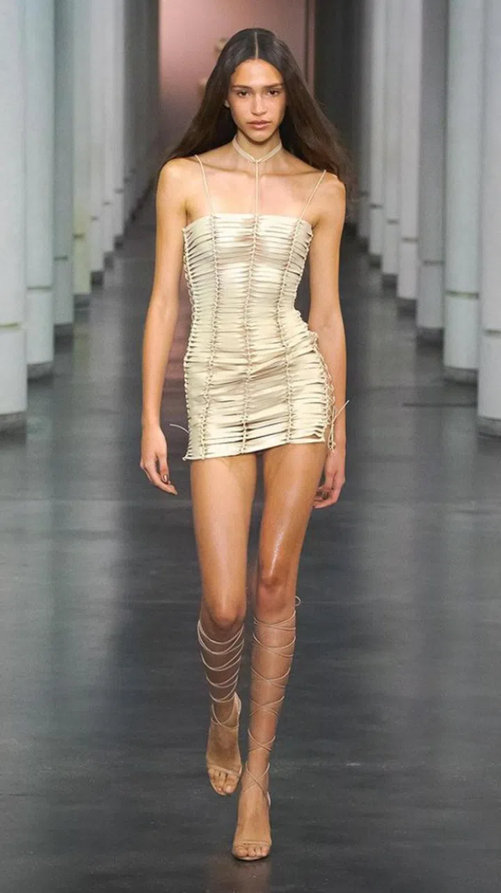 WIN Ludovic de Sernin dress