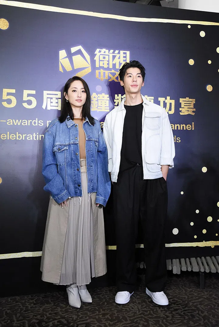 TAIWAN, CHINA - SEPTEMBER 27: (CHINA MAINLAND OUT)Ko Chia-yen and Hsu Greg Han attend the celebration party of the golden bell awards on 27 September 2020 in Taipei,Taiwan,China(Photo by TPG/Getty Images)