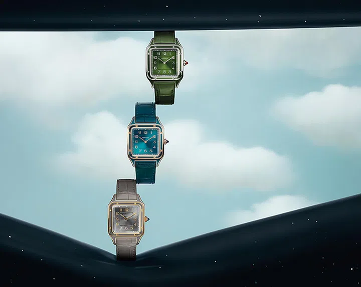 (From top) CARTIER Santos-Dumont搭载430 MC型工作坊精制手动上链机械机芯、31.5x43.5mm漆艺铂金表壳、鳄鱼皮表带腕表 (限量发行200枚) $31,600，31.5x43.5mm漆艺玫瑰金表壳、鳄鱼皮表带腕表 $22,400，31.5x43.5mm漆艺黄金表壳、鳄鱼皮表带腕表 $22,400