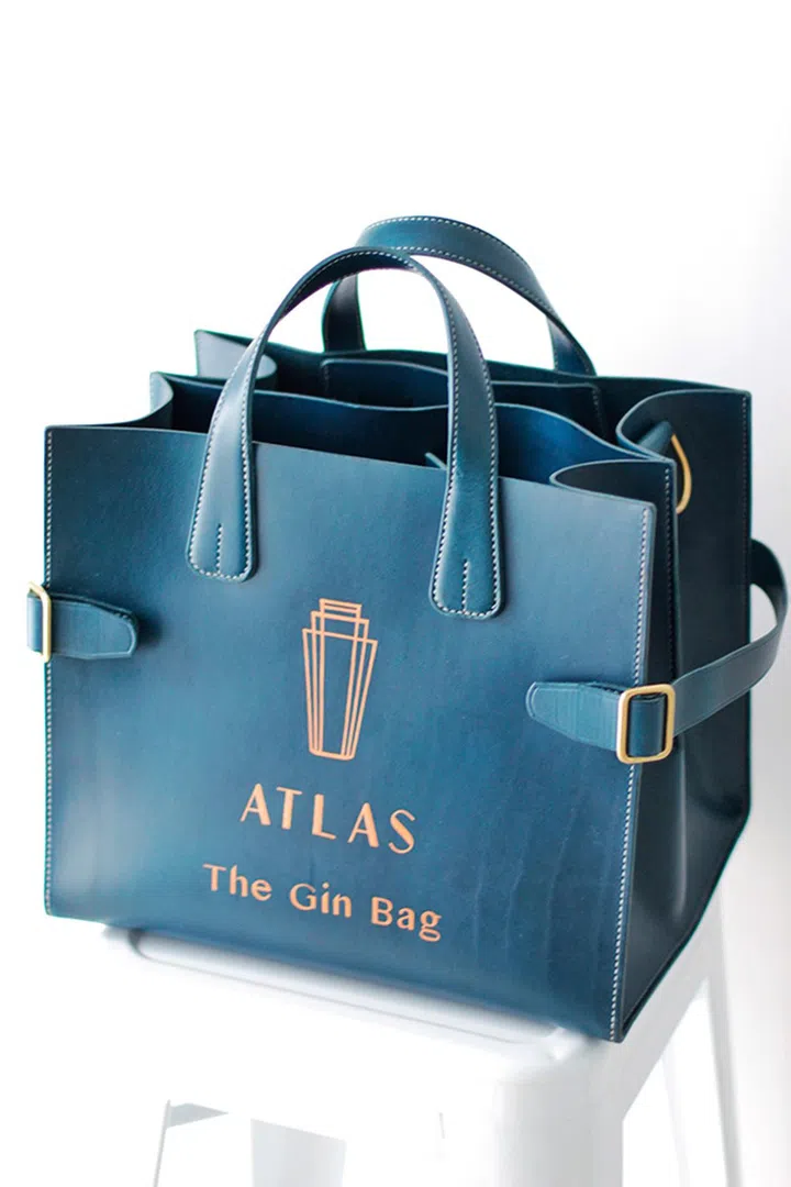为本地酒吧 Atlas Bar打造的The Gin Bag
