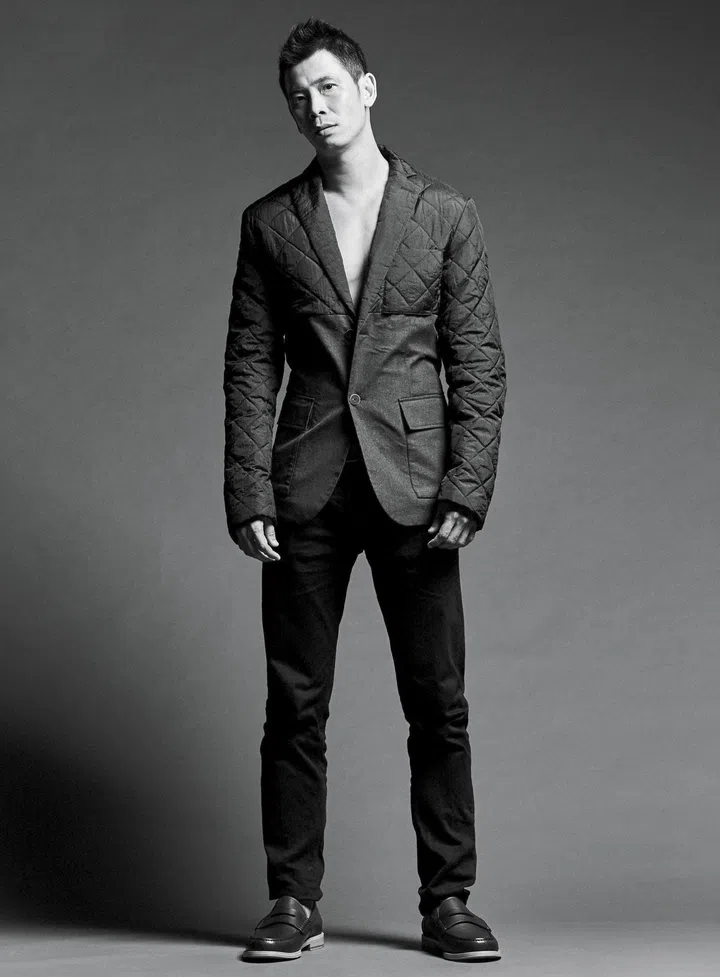 Q: 不喜欢怎样的女人？A: 过度依赖男人的“公主病”女生，那种想去哪里就叫你载她去哪里，take things for granted的女生。我觉得一段好的恋爱关系需要彼此尊重。