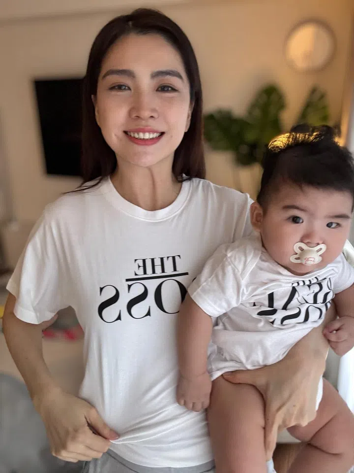 马艺瑄与儿子Skye一起穿亲子装（图：马艺瑄提供）