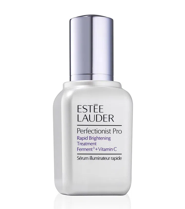 含有三重发酵配方和维他命C成分，可阻断黑色素过度产生，超亲肤的质感更容易被肌肤吸收，用后可改善黑斑、疤印和毛孔粗大的问题，保持肤色更均匀健康。