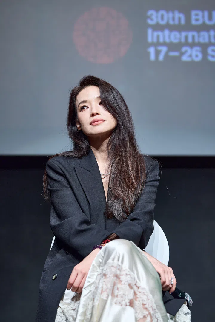 舒淇出席第30届釜山国际电影节