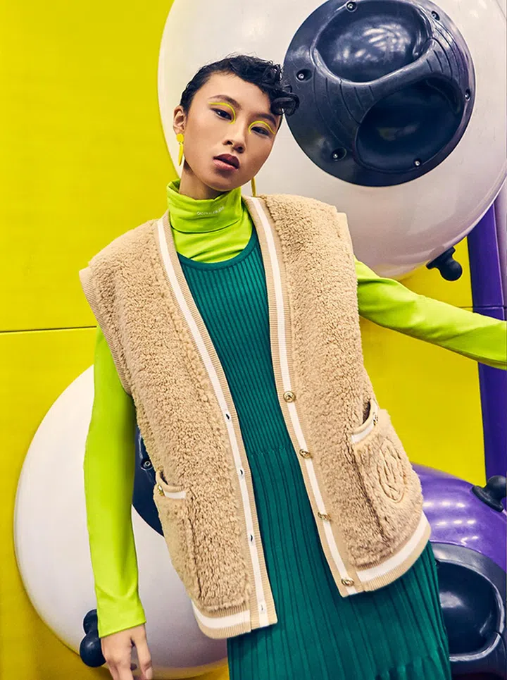 Memo Spread: Burst of Colours Look 3