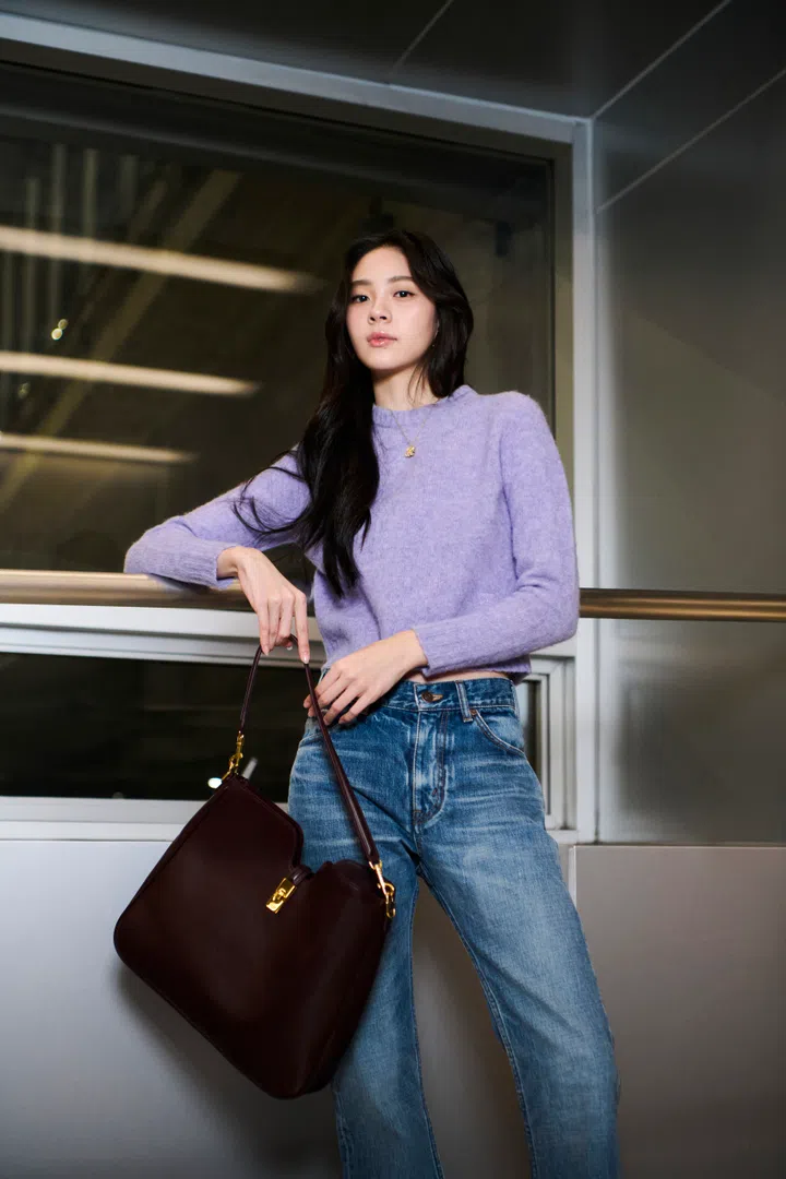 Earn Earn (Fatima Dechawaleekul) 