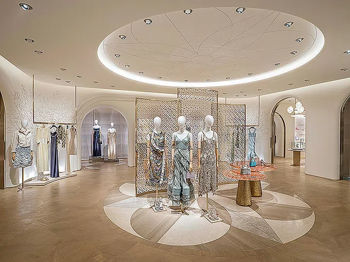 LV Exclusive apartment takashimaya