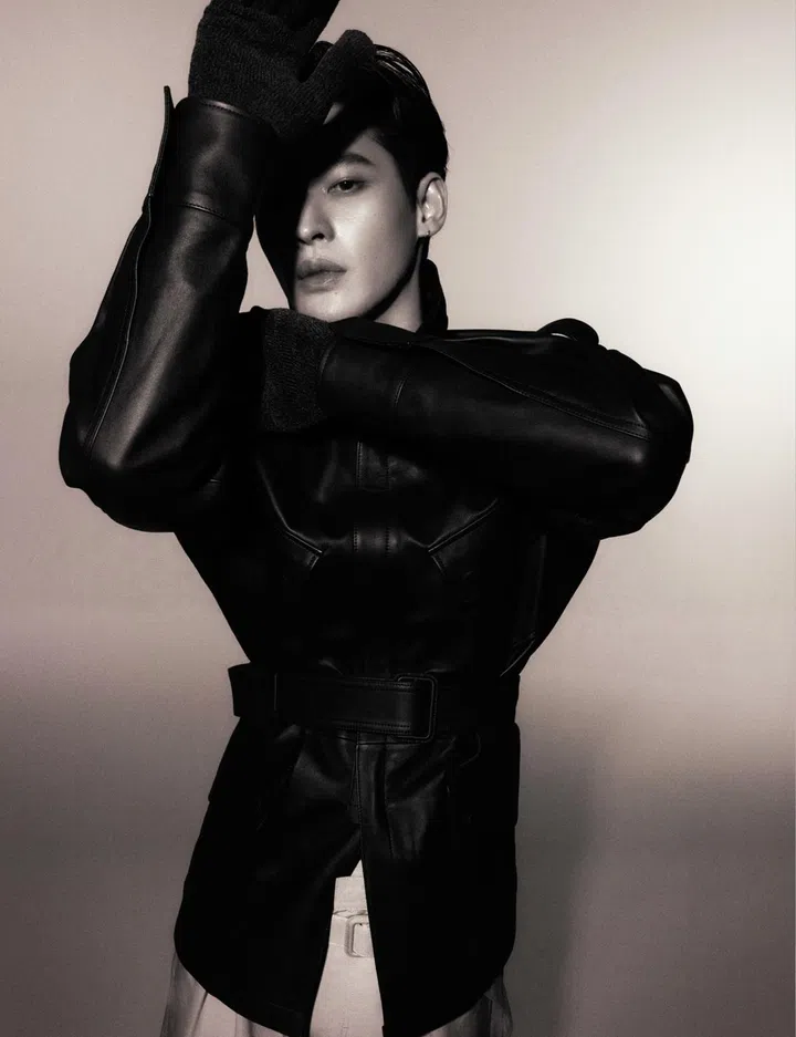 Givenchy jacket $10,000，trousers (POA)，gloves (POA)