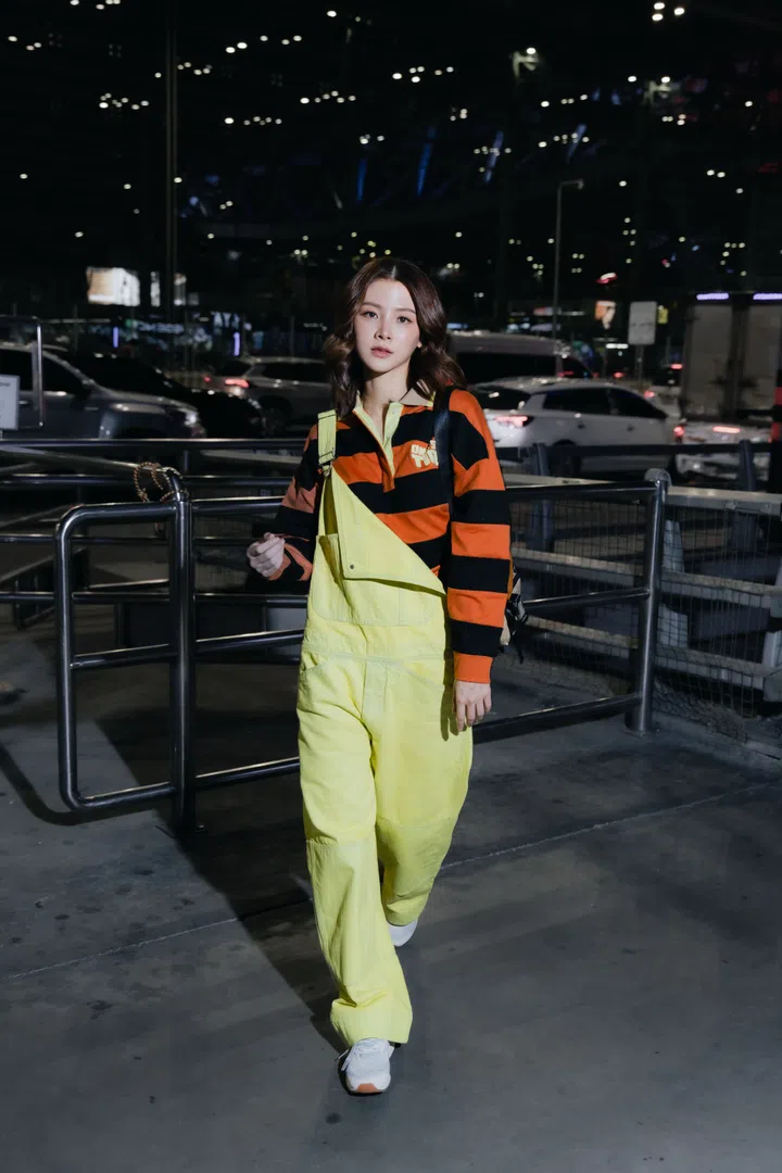 泰星Baifern Pimchanok出席Onitsuka Tiger 2026春夏时装秀