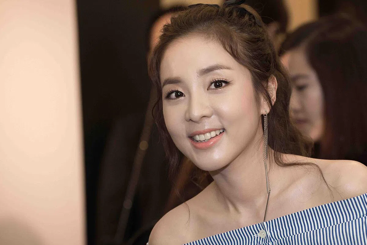 韩星DARA如何保养- NUYOU SINGAPORE《女友》 - 最时尚中文杂志| NUYOU Singapore