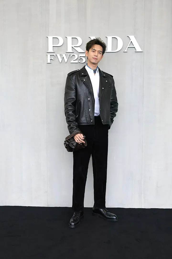 MILAN, ITALY - JANUARY 19: (EDITOR’S NOTE: Image has been retouched at the request of the subject.) Li Xian attends the Prada Fall/Winter 2025 Menswear Fashion Show on January 19, 2025 in Milan, Italy. (Photo by Vittorio Zunino Celotto/Getty Images for Prada)