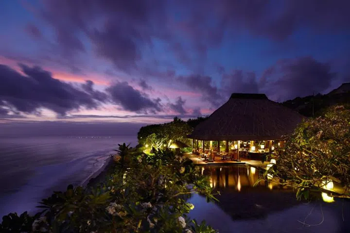 Bulgari Resort Bali的Bulgari酒吧